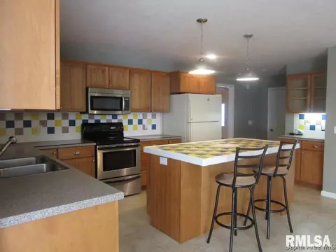 1525 Hosta St, Springfield, IL 62712 photo 7