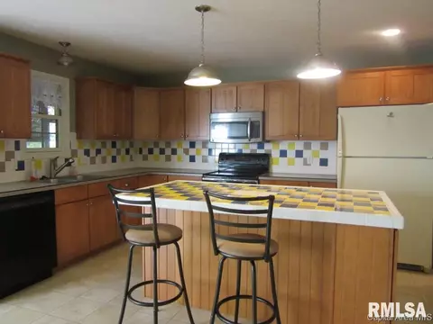 1525 Hosta St, Springfield, IL 62712 photo 8