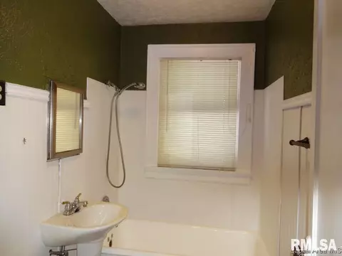 2409 S 10th, Springfield, IL 62703 photo 17