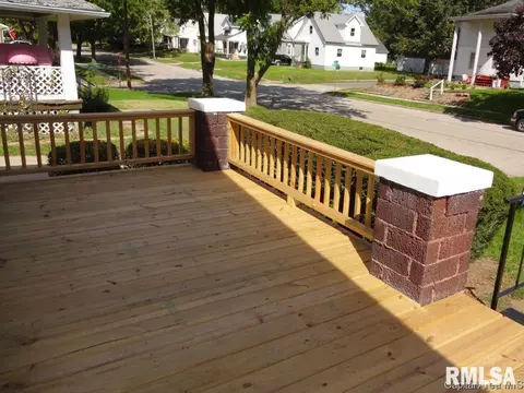 2409 S 10th, Springfield, IL 62703 photo 4