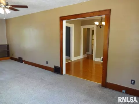 2409 S 10th, Springfield, IL 62703 photo 9