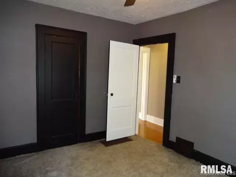 2409 S 10th, Springfield, IL 62703 photo 18