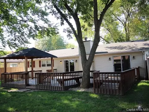 2504 Delaware Dr, Springfield, IL 62702 photo 5