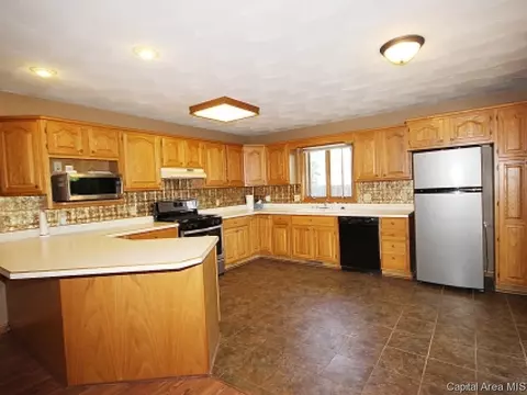 2504 Delaware Dr, Springfield, IL 62702 photo 11