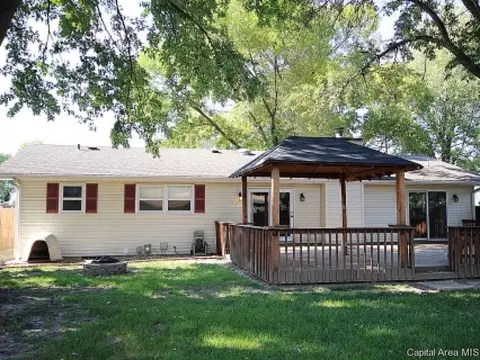 2504 Delaware Dr, Springfield, IL 62702 photo 2