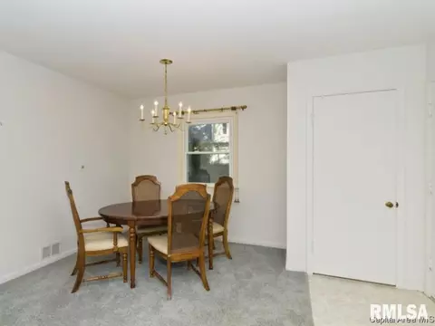 3009 S Park, Springfield, IL 62704 photo 10