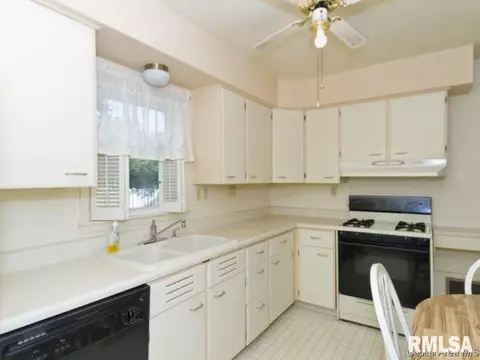 3009 S Park, Springfield, IL 62704 photo 16