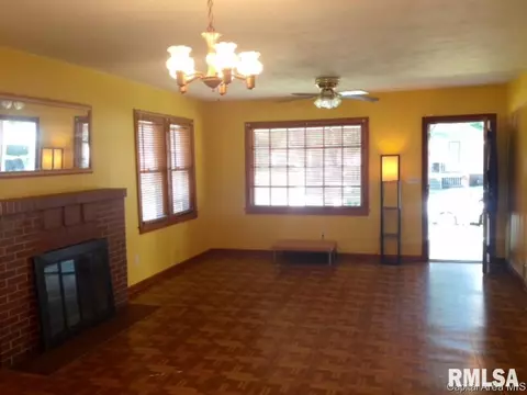 2448 S 13th Street St, Springfield, IL 62703 photo 4