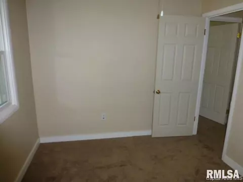 1004 Johnson Ln, Springfield, IL 62702 photo 6