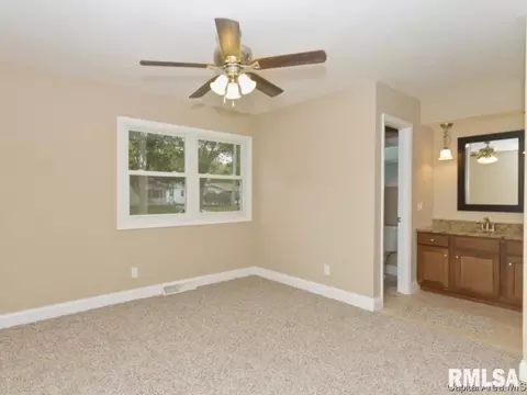 2280 Dunwich Dr, Springfield, IL 62702 photo 11