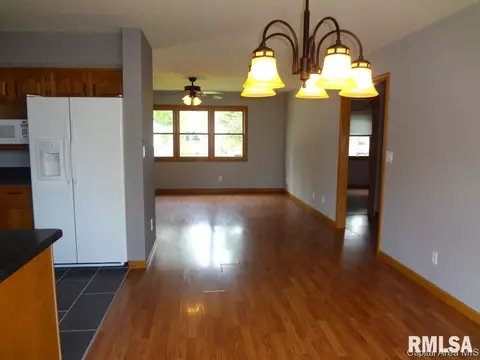 1920 S 2nd St, Springfield, IL 62704 photo 8