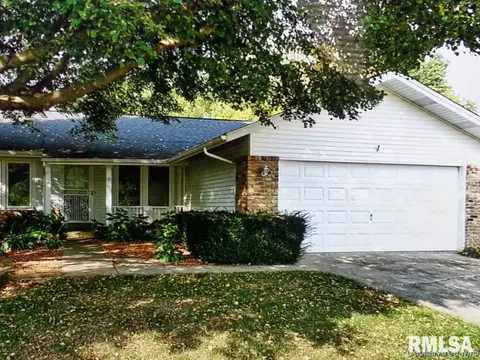 3016 Barrybrook Ct, Springfield, IL 62702 photo 1