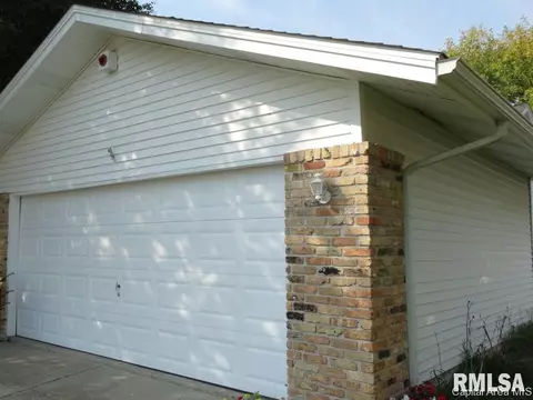 3016 Barrybrook Ct, Springfield, IL 62702 photo 4
