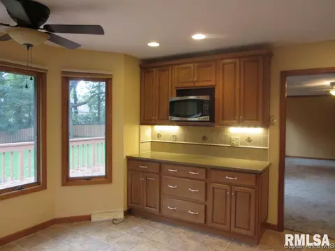 504 Appomattox Dr, Springfield, IL 62711 photo 9