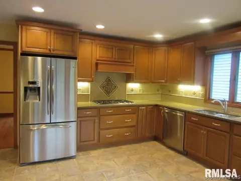 504 Appomattox Dr, Springfield, IL 62711 photo 5