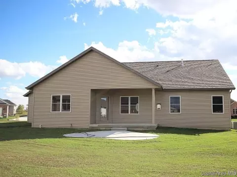 5601 Legacy Ln, Springfield, IL 62711 photo 2