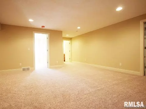 5601 Legacy Ln, Springfield, IL 62711 photo 13