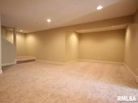 5601 Legacy Ln, Springfield, IL 62711 photo 12