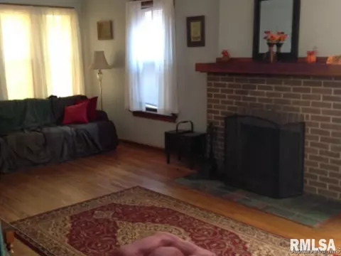 2113 S 6th St, Springfield, IL 62703 photo 11