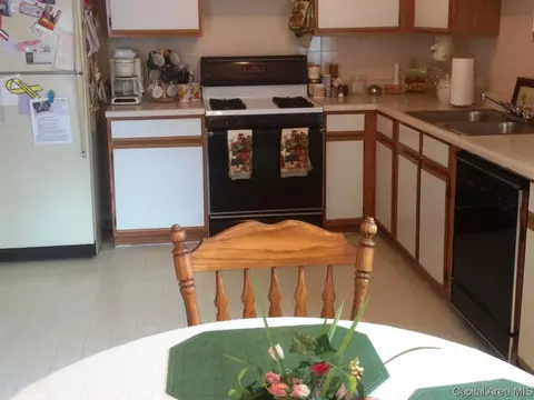 4004 Grimik Dr, Springfield, IL 62707 photo 10