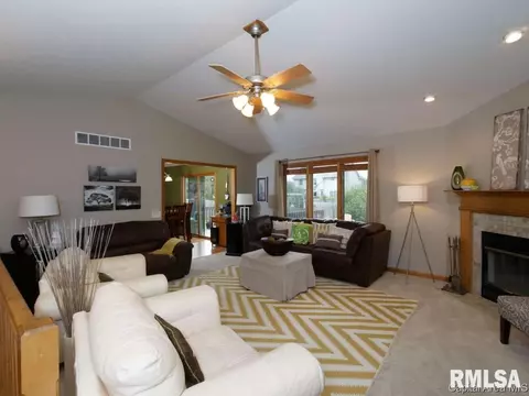 1105 Latigo, Springfield, IL 62712 photo 10