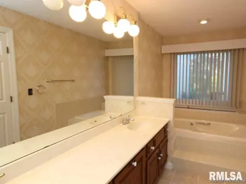 1 Chimney View Ln, Springfield, IL 62707 photo 15
