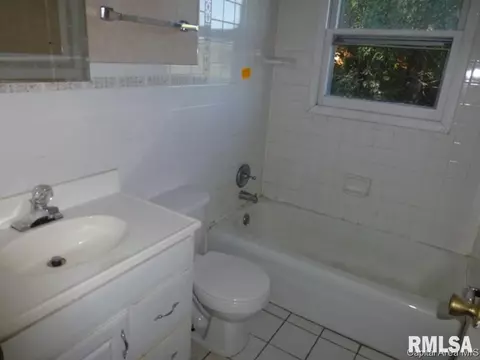 72-74 Providence Ln, Springfield, IL 62711 photo 5