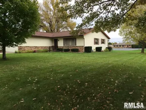 2814 Bemis Hts, Springfield, IL 62704 photo 3