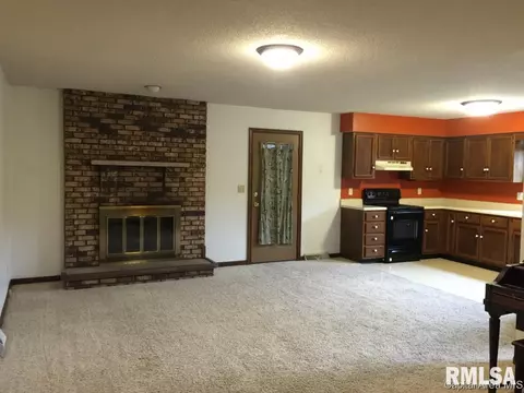 2814 Bemis Hts, Springfield, IL 62704 photo 6