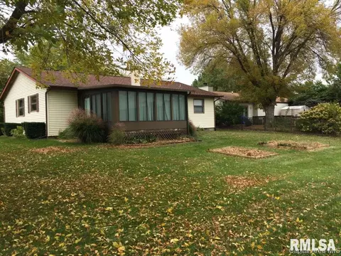 2814 Bemis Hts, Springfield, IL 62704 photo 4