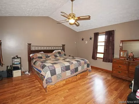 14548 Frontier Dr, Athens, IL 62613 photo 10