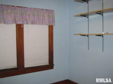 127 E Sangamon Ave, Springfield, IL 62702 photo 8