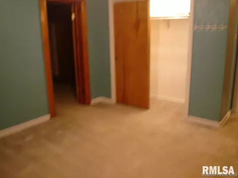 2408 S Walnut St, Springfield, IL 62704 photo 7