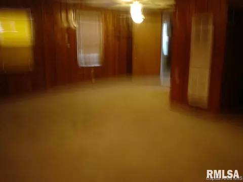 2408 S Walnut St, Springfield, IL 62704 photo 5