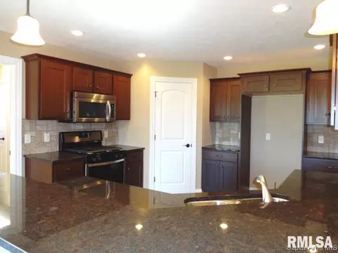 2809 Buckskin Trl, Springfield, IL 62711 photo 12