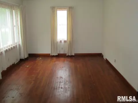3210 S 1st St, Springfield, IL 62703 photo 2