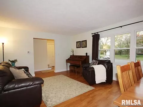 2212 Lindbergh Blvd, Springfield, IL 62704 photo 9