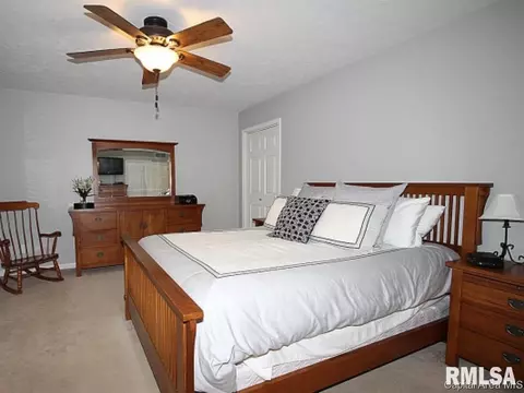 2212 Lindbergh Blvd, Springfield, IL 62704 photo 17