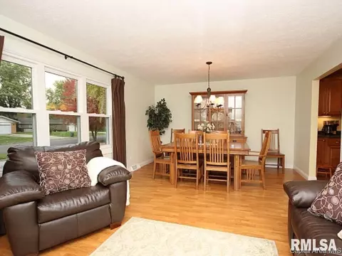 2212 Lindbergh Blvd, Springfield, IL 62704 photo 8