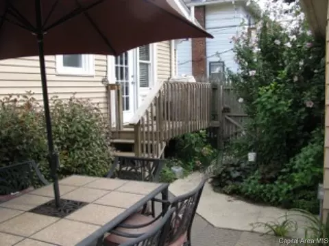 525 S Park Ave, Springfield, IL 62704 photo 16