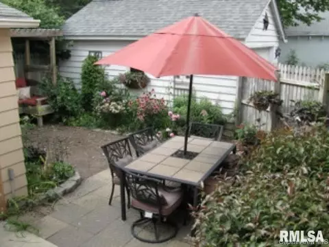 525 S Park Ave, Springfield, IL 62704 photo 19