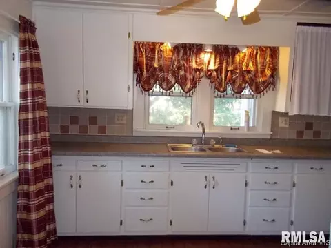 600 N Wesley St, Springfield, IL 62702 photo 6