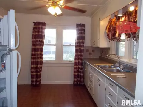 600 N Wesley St, Springfield, IL 62702 photo 5