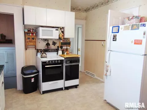 2267 S 10th, Springfield, IL 62703 photo 11