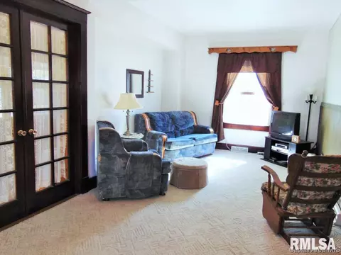 2267 S 10th, Springfield, IL 62703 photo 8