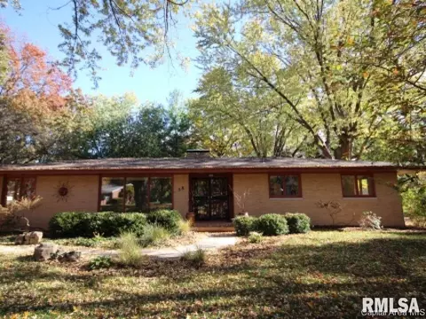 58 Glen Eagle Dr, Springfield, IL 62704 photo 1