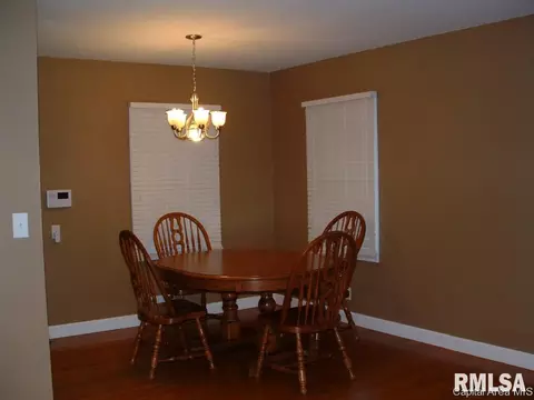 63 Circle Dr, Springfield, IL 62703 photo 5