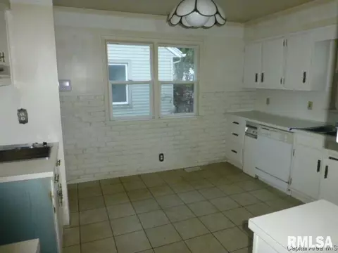 1732 S 1st Street St, Springfield, IL 62704 photo 4