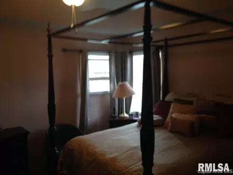 1512 E Adams St, Springfield, IL 62703 photo 5