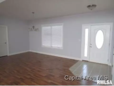 5000 Crane Dr, Springfield, IL 62711 photo 3
